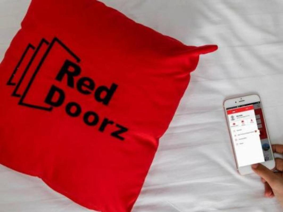 Reddoorz Plus @ Tendean Jakarta Eksteriør billede